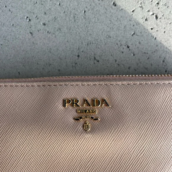 PRADA nude prada saffiano zip wallet - Picture 2 of 16